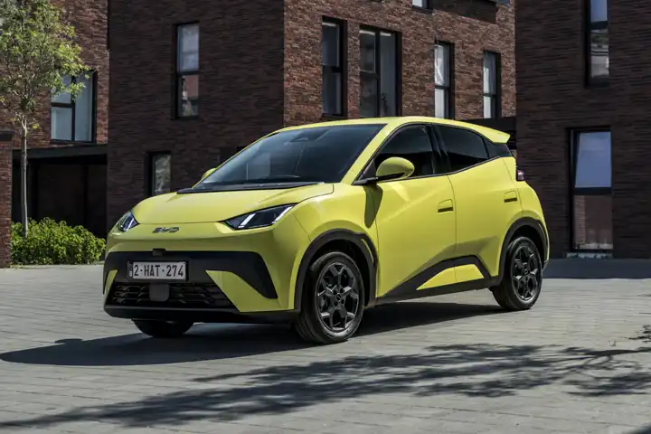 BYD Dolphin Surf 2025 front view electric car | exterior design and technical specifications