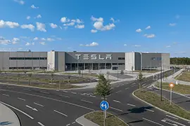 Tesla Gigafactory Berlin 2025: Production, 4680 Batteries, Giga Press
